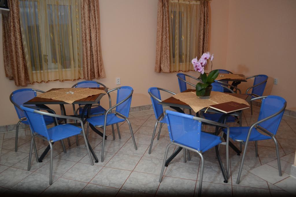 Ersa Panzio Hotel Bisericani  Esterno foto